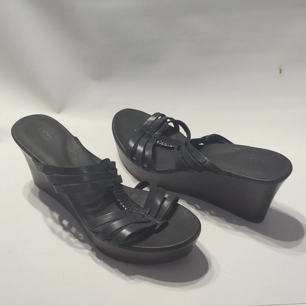 Ugg Womens Wedge‎ Sandal New Mattie Black Strappie Braided Leather Neutral sz 10